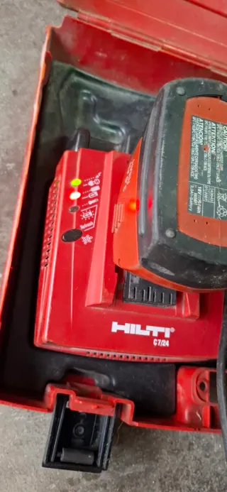 Taladro percutor Hilti con maletín