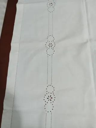 Asciugamano Lino Ricamato a Mano 120x70 cm