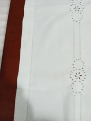 Asciugamano Lino Ricamato a Mano 120x70 cm