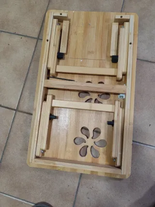 Mesita portátil de bambú para tablet