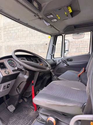 GRUA ASISTENCIA EN CARRETERA NISSAN ATLEON