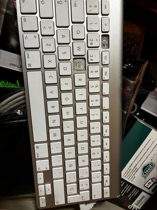 Teclado Apple para piezas