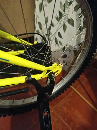 Bicicleta Montaña Amarilla