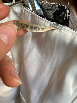 Vestido de fiesta blanco y negro