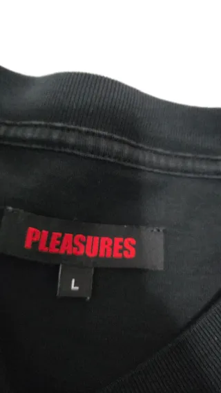 Camiseta Pleasures Negra Talla L