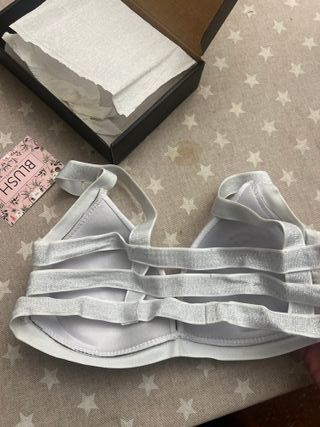 Top sujetador Blush Intimates alta moda.