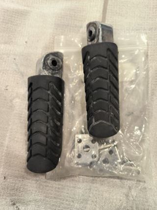 Estriberas Kawasaki Z 650 (2017)