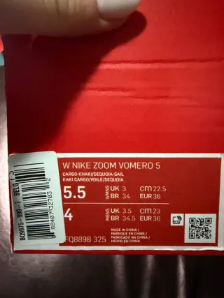 Nike Zoom Vomero 5 Scarpe
