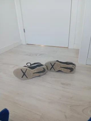 Zapatillas Baloncesto Nike Negras y Plateadas