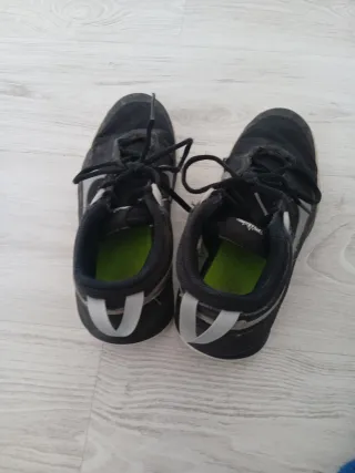 Zapatillas Baloncesto Nike Negras y Plateadas