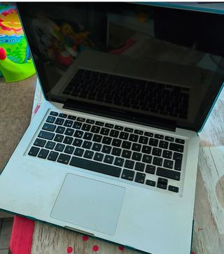 MacBook Pro 13 2010 Intel Core 2 Duo 8GB RAM