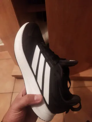 Adidas Zapatillas Deportivas Negras y Blancas