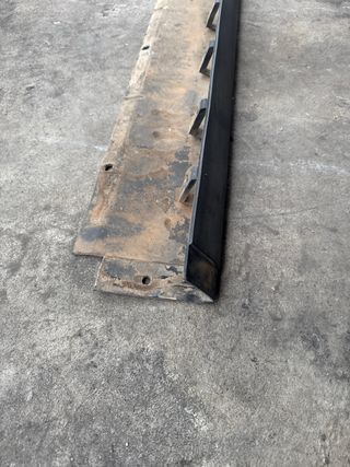 Liston izquierdo Hummer H2 : 15190503