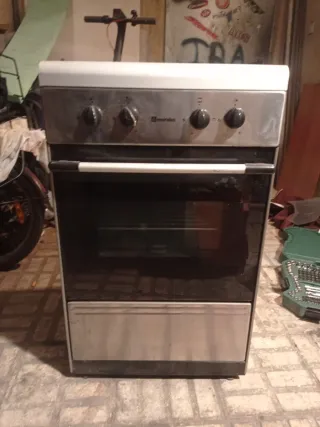 Hornilla de gas y gas ciudad