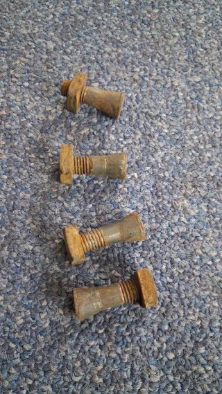 Tornillos para maquina de coser