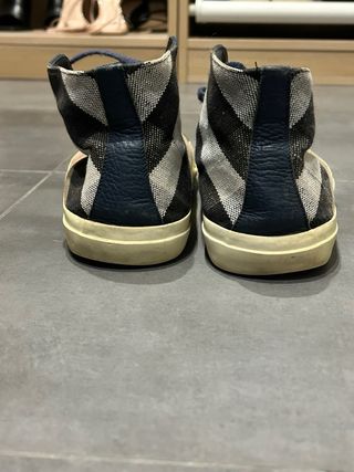 Scarpe Burberry alte beige e blu