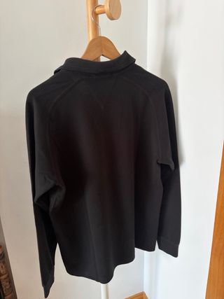 Polo Carolina Herrera manga larga negro