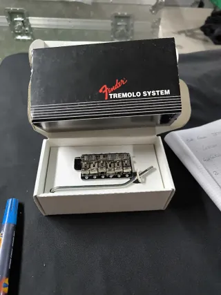 Puente Tremolo Fender para Guitarra