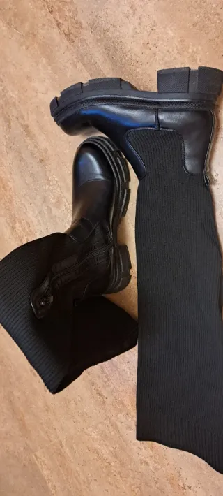Botas altas negras