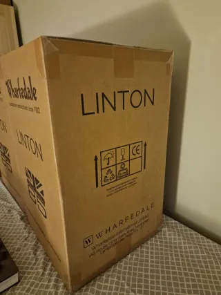 Wharfedale Linton 85 Aniversario+Stands /Walnut