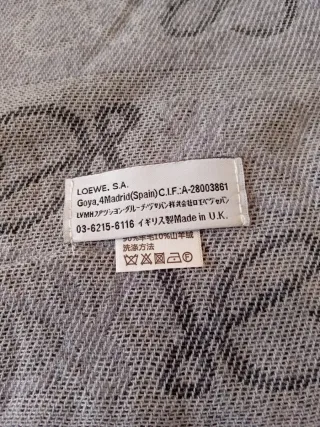 Bufanda Loewe Gris y Negra