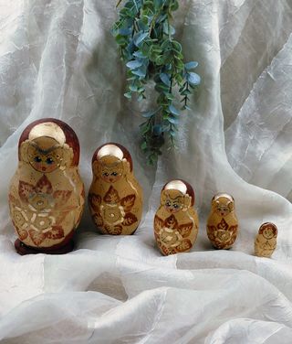 Set 5 Matrioske Decorazioni Dorate