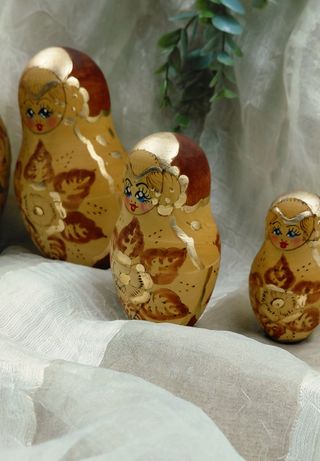 Set 5 Matrioske Decorazioni Dorate