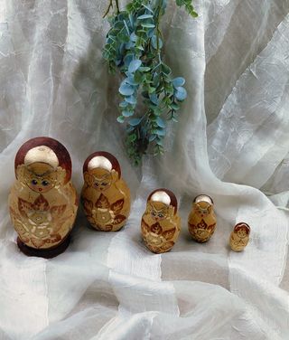 Set 5 Matrioske Decorazioni Dorate