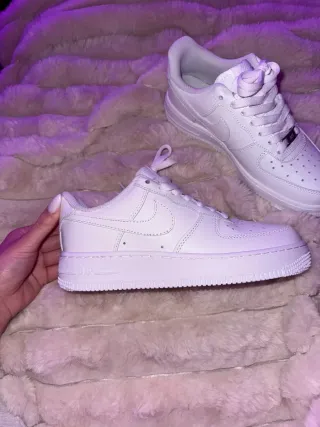 Nike Air Force 1 Low '07 Blancas Talla 37.5