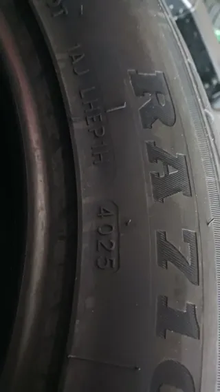 215/55 R17 98W ROADCRUZA RA710 UHP