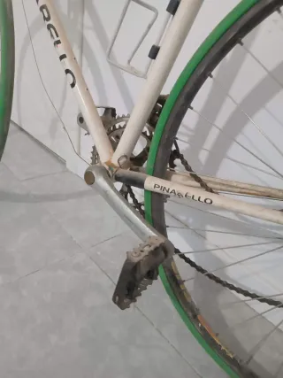 Bicicleta Pinarello carretera para restaurar