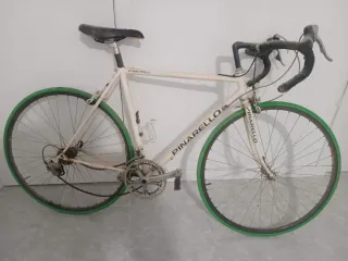 Bicicleta Pinarello carretera para restaurar
