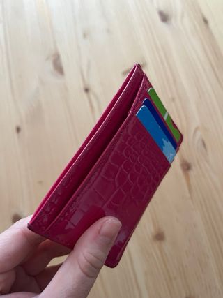 Tarjetero BIMBA Y LOLA cocodrilo fucsia