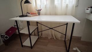 Escritorio moderno blanco y negro