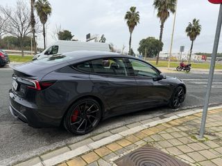 Tesla Model 3 2025