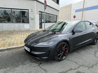 Tesla Model 3 2025