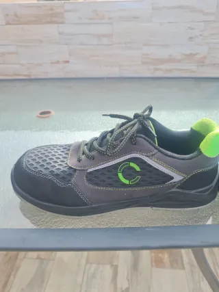 Lote 2 pares zapatos seguridad Talla 45