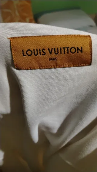 Maglia Louis Vuitton bianca con monogram (desc)