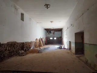 Vendó local plaza Sacristán Mansilla de las mulas