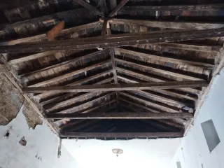 Vendó local plaza Sacristán Mansilla de las mulas