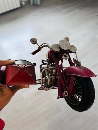Moto con Sidecar  y Avioneta Decorativa Roja