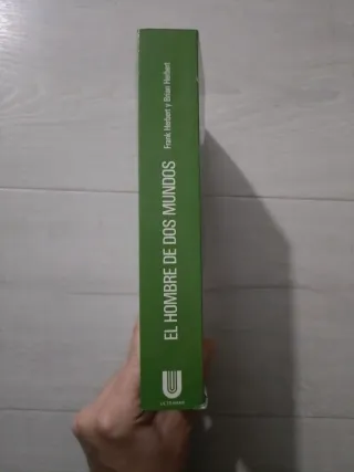 El hombre de dos mundos