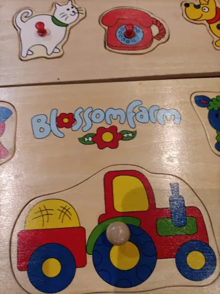 Puzzles de madera con botones