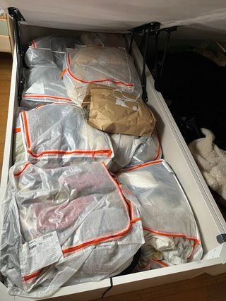 Cama completa: cabecero, canapé y colchón