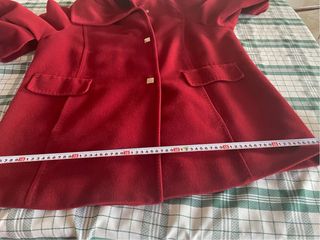 Abrigo paño rojo