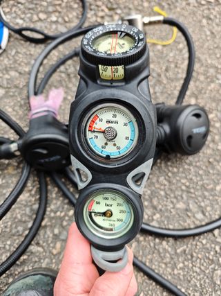 Reguladores de buceo Gull Tek aguas frías