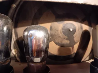 Radio a Válvulas Vintage