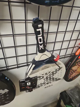 Pala AT10 Nox Tapia Lite 2026