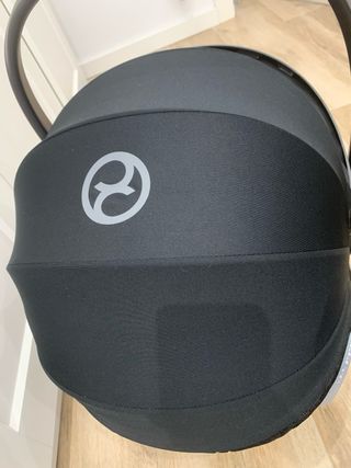 Cybex Cloud T + Adaptadores + Plástico lluvia.