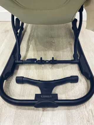 Amaca oscillante per neonati con giocattoli